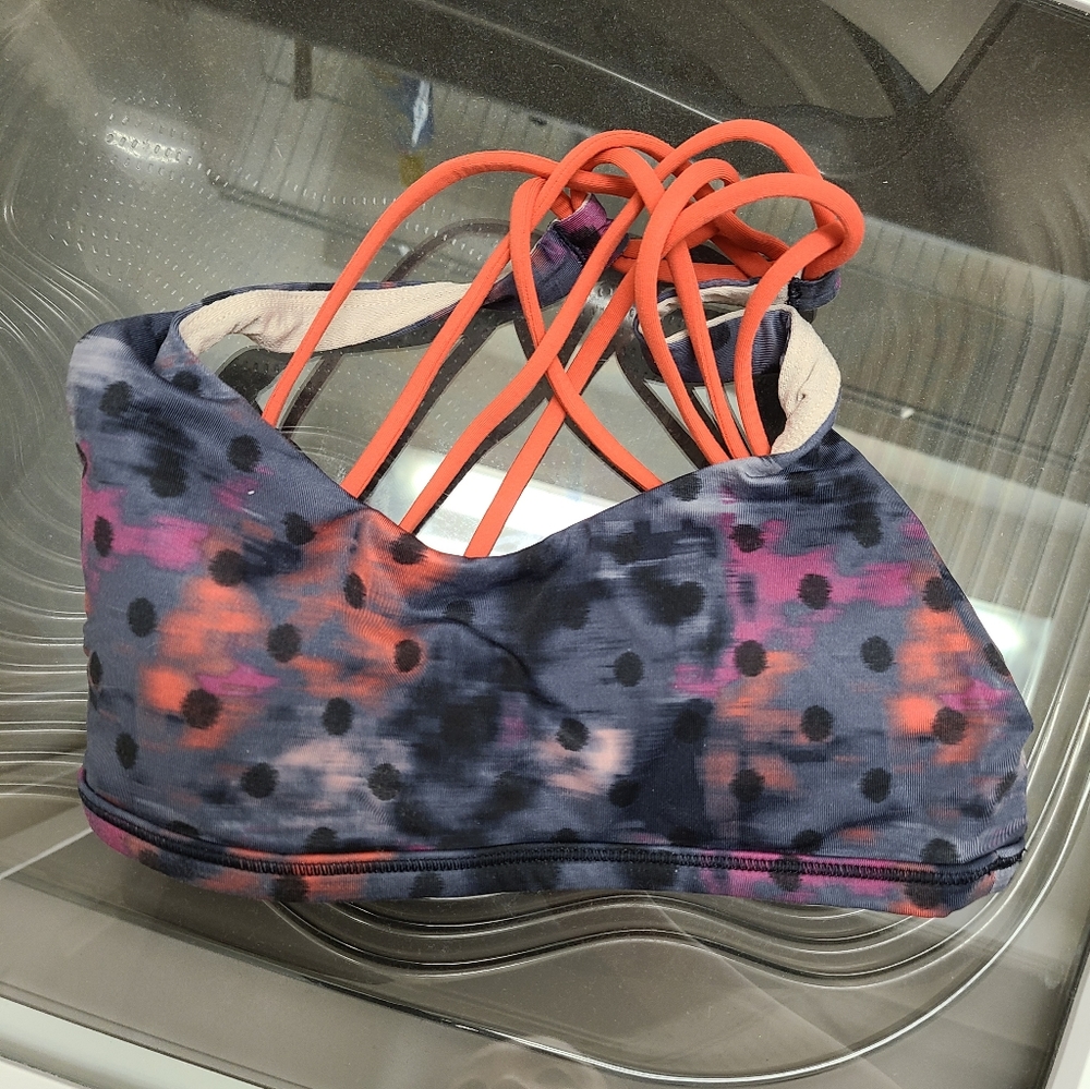 Lululemon Free to be wild bra size 2